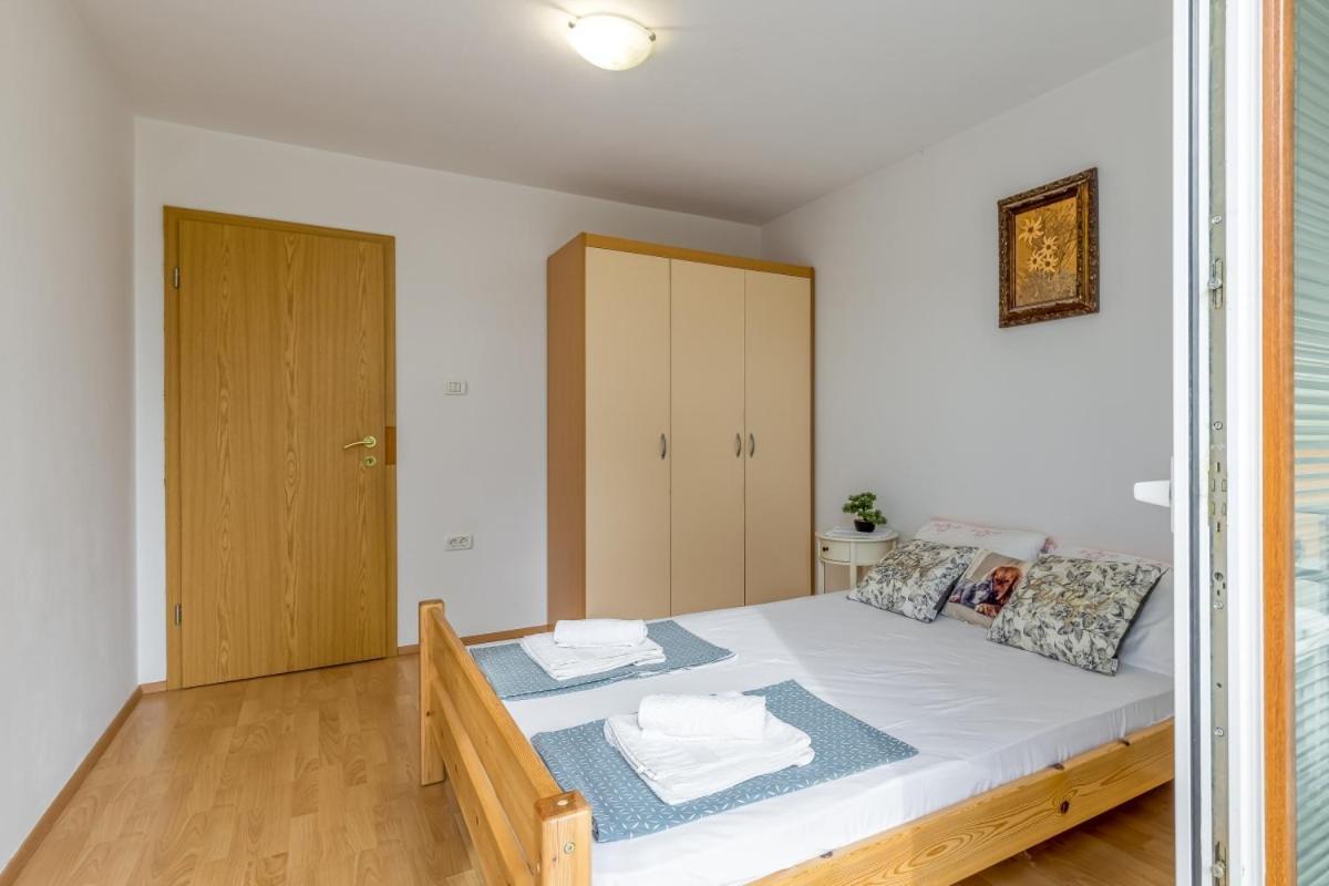 Apartment Between The Vineyard Ankaran Luaran gambar